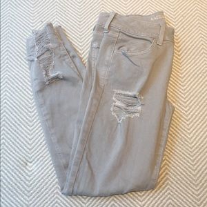 Distressed Stretch Jegging (AE) - Size 6 Short